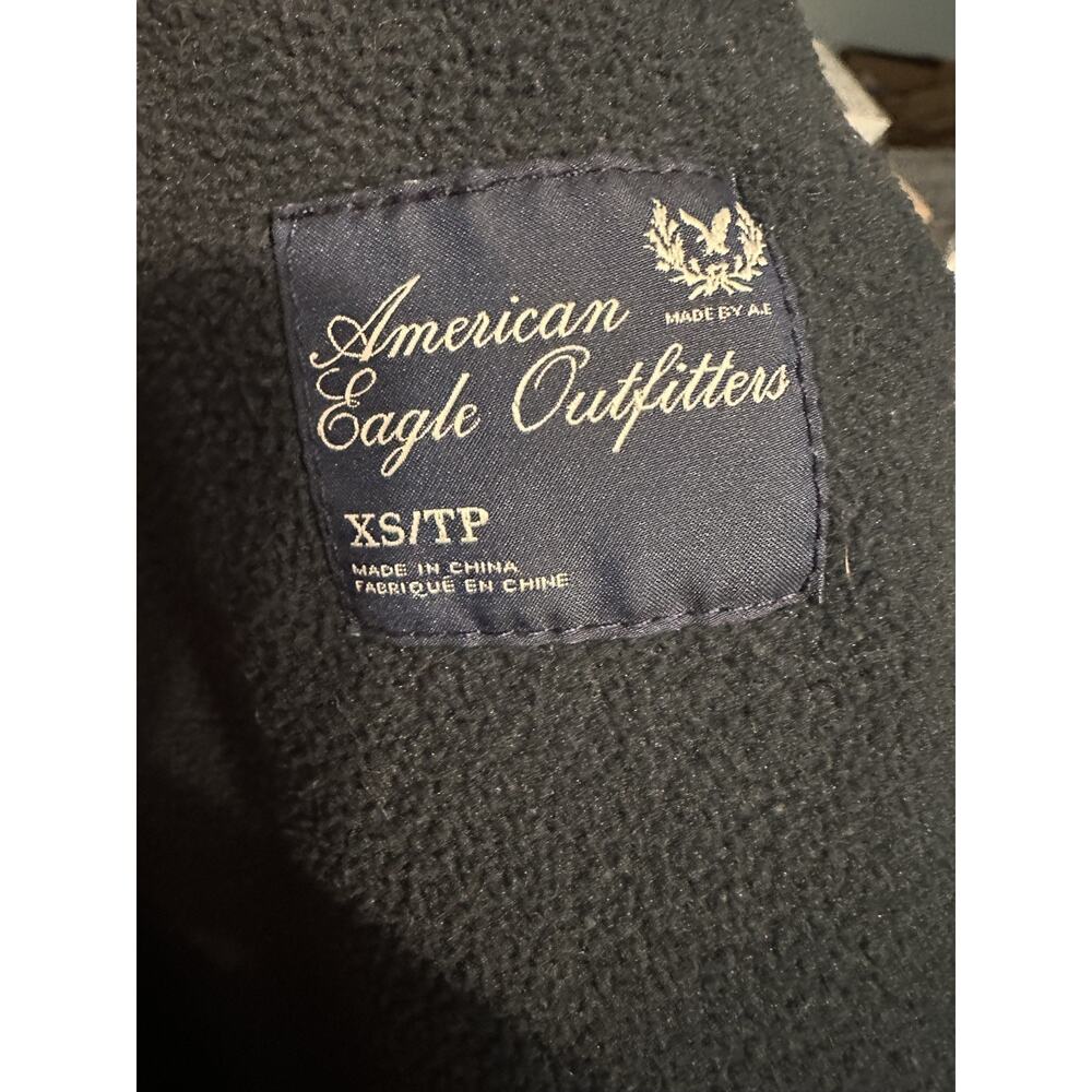 EUC American Eagle Puffer Vest Navy Blue Women's Size XS Great for Fall! - Picture 5 of 9